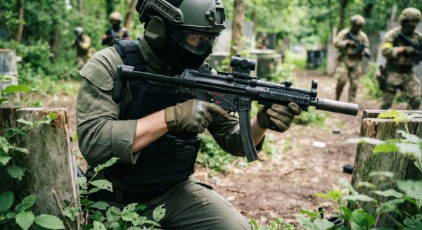 Découvrez le pistolet mitrailleur airsoft : un atout stratégique